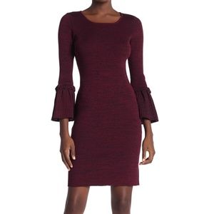 Burgundy ribbed knit bell sleeve body con dress M